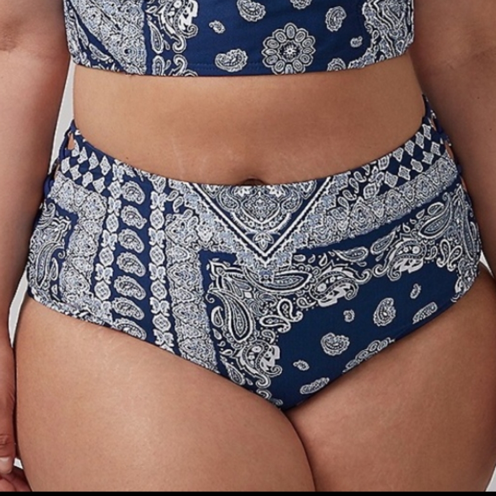 Lane Bryant Cacique Blue Paisley Bandana Lattice Side Bikini Bottoms Siz…